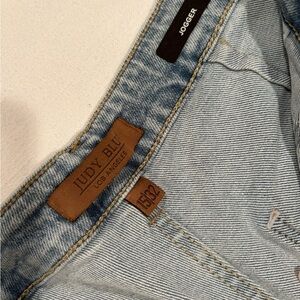 Judy Blue Light Blue Denim Joggers never worn